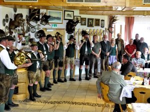 Ehrung der verdienten Mitglieder – Jahreshauptversammlung 2017 – Klub Dachsbracke