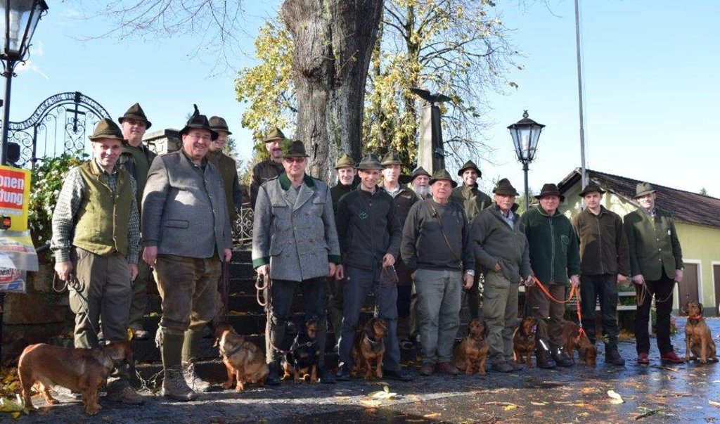 Teilnehmer der 538. Gebrauchsprüfung in Altenmarkt/Yspertal - Klub Dachsbracke 2017