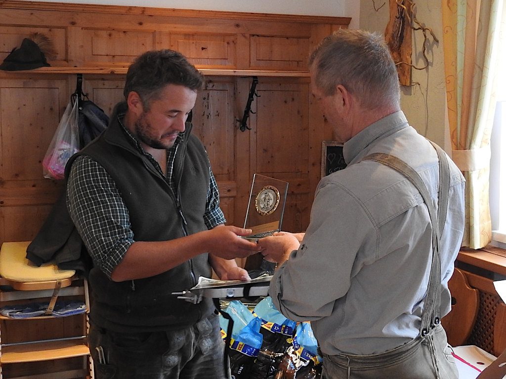 Florian Kreuzbichler mit Vitta von Eggersbach - 543. Gebrauchsprüfung 2018 - Klub Dachsbracke