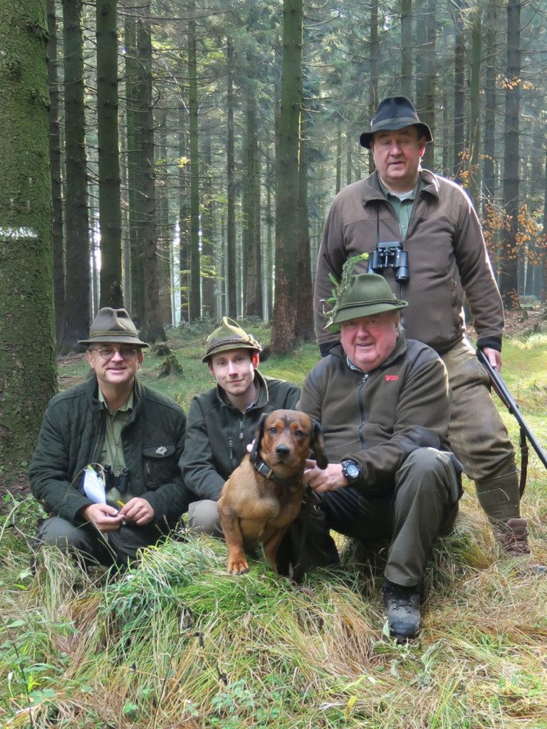 Dr. Georg Urak, Dr. Hanno Zanier, Fö Ing. Matthias Trummer, Wolfi vom Reitschacher und Erwin Kapeller - 544. Gebrauchsprüfung - Klub Dachsbracke 2018