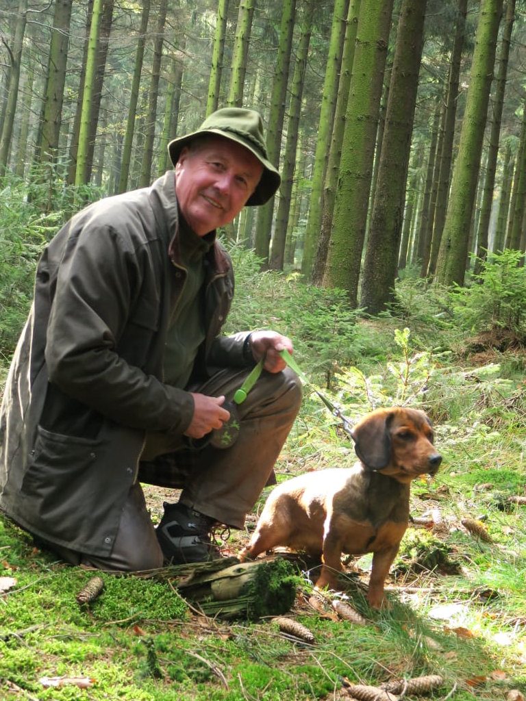 Die jüngste Beobachterin Cilli vom Hinterwinkel mit Helmut Wais - 544. Gebrauchsprüfung - Klub Dachsbracke 2018