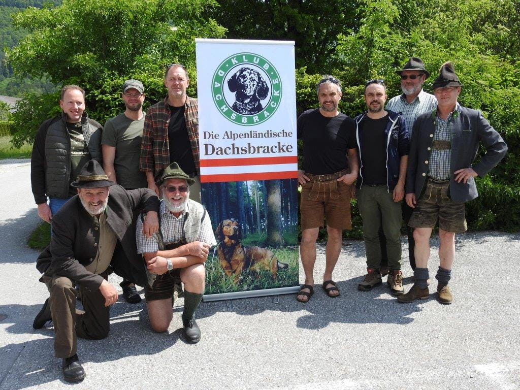 Eine kleine Gruppe bayerischer Jäger waren als Gäste mit PeteEine kleine Gruppe bayerischer Jäger waren als Gäste mit Peter Zoister angereist.